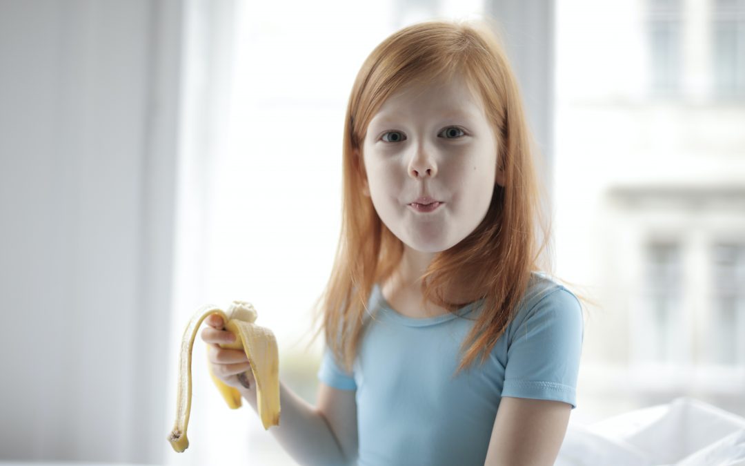 How To Help Your Toddler Eat A Healthy Diet