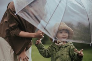 Montessori at home vs. traditional parenting